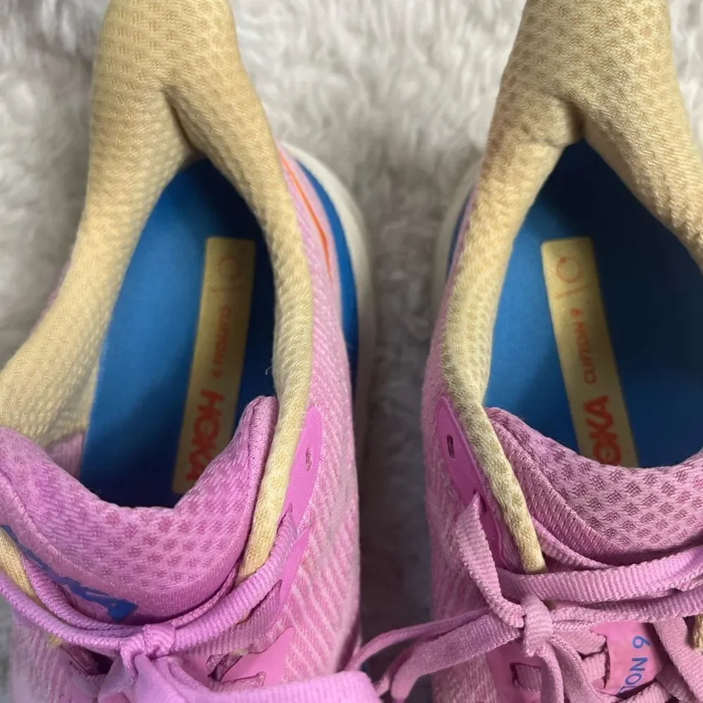 Hoka Clifton 9  Pink running sneakers size 9.5